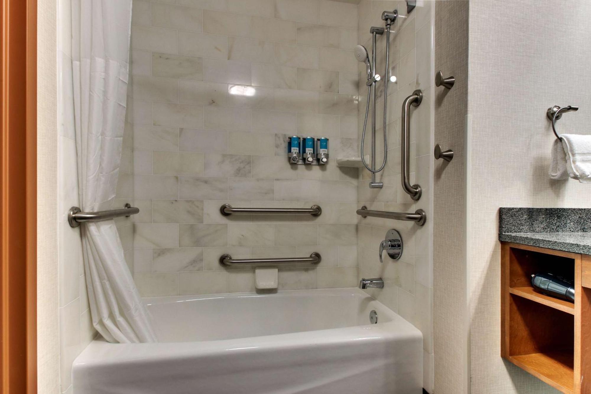 Drury Plaza Hotel Richmond Glen Allen Dış mekan fotoğraf