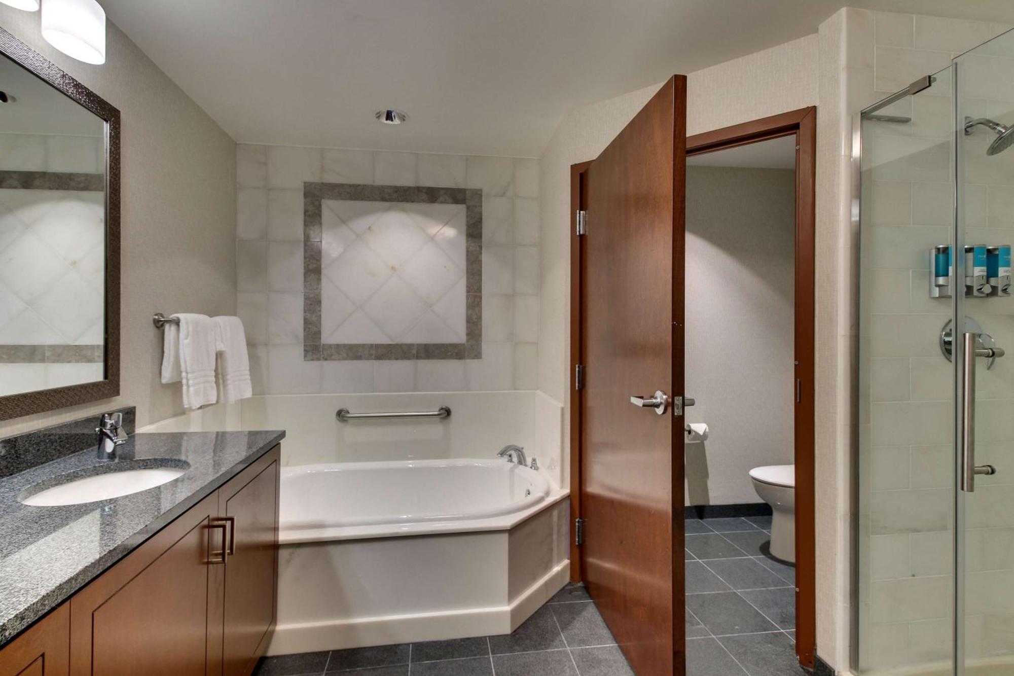 Drury Plaza Hotel Richmond Glen Allen Dış mekan fotoğraf